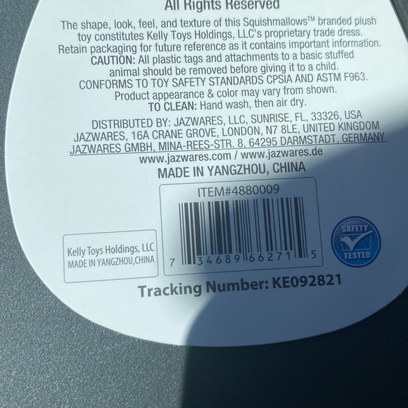 Squishmallow- Cyan the Blue Whale - Picture 4 of 4